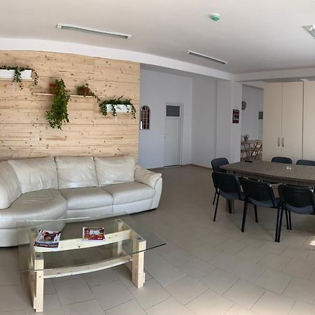 Hotel Nova Residence Popesti-Leordeni Eksteriør bilde