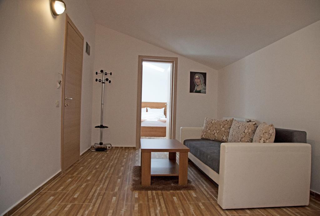 Hotel Nova Residence Popesti-Leordeni Eksteriør bilde