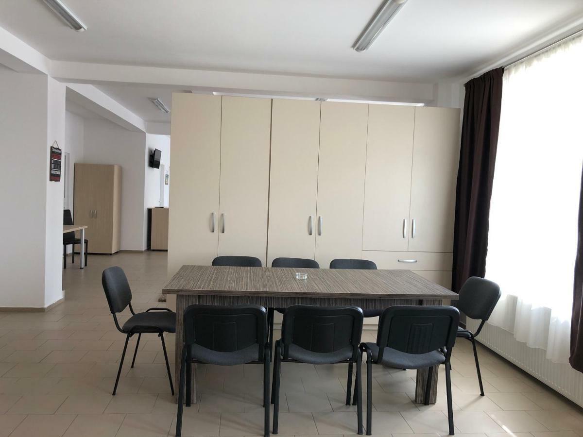 Hotel Nova Residence Popesti-Leordeni Eksteriør bilde